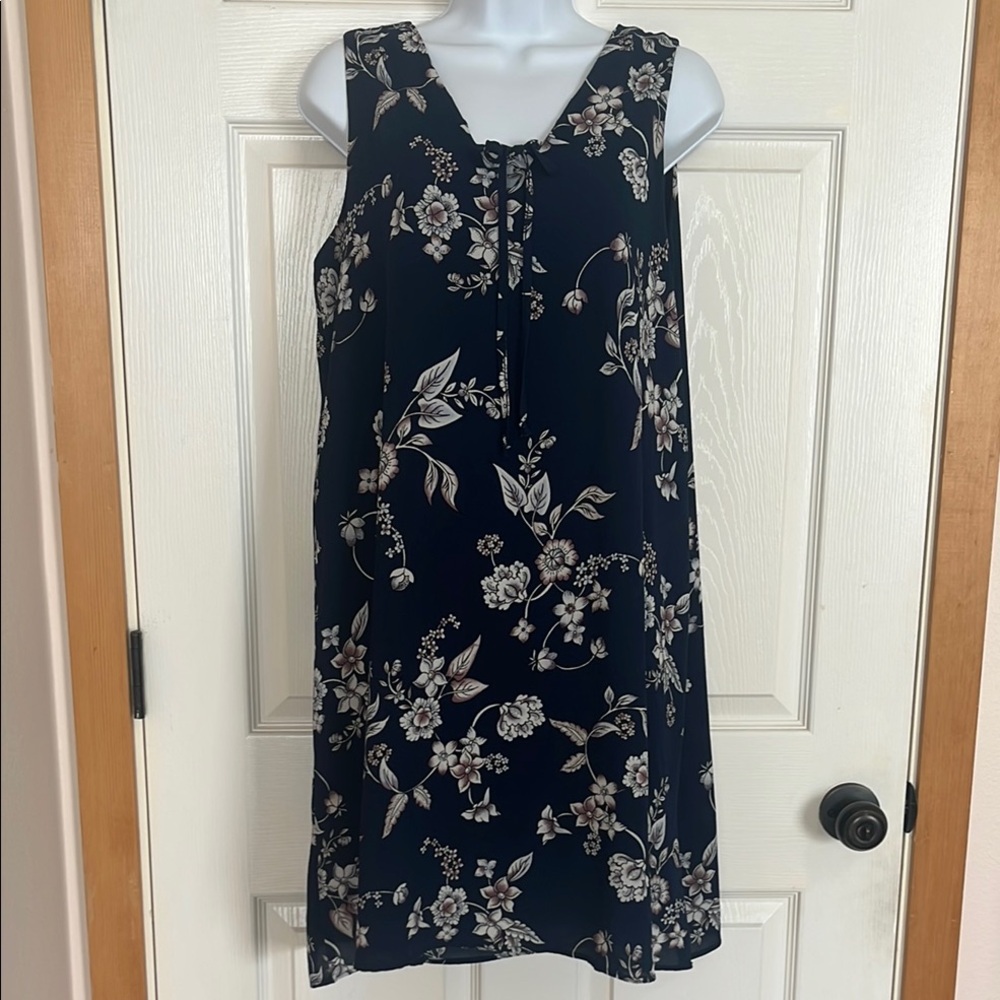 Floral Sleeveless Navy Dress